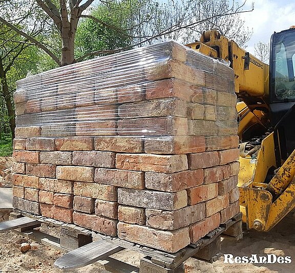 alte Abrisssteine - Abbruchziegel aus Rückbau alte Abriss Steine - Abbruch Ziegel aus Rückbau