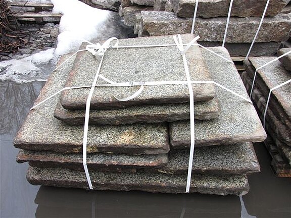 Alte Granitplatten nach Wunschmaß Alte Gredplatten nach Wunschmaß