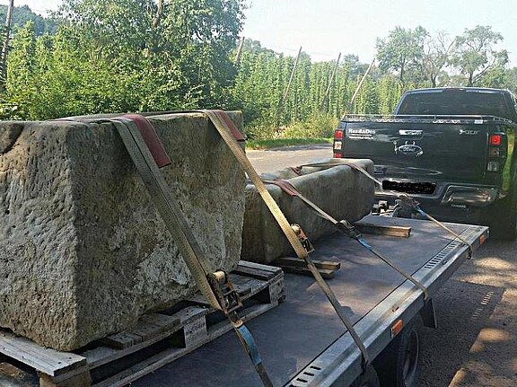 Anlieferung von Granitplatten
