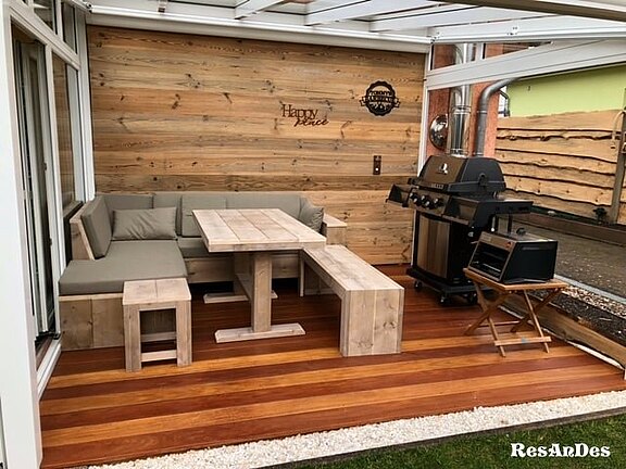 Grau gebürstet - Eingebaut Wandverkleidung aus Altholz zur Terrassengestaltung