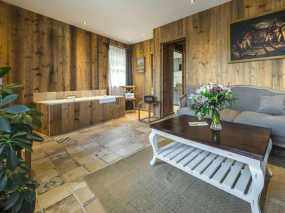 Akzente Wohnraum mit Altholz Akzente Wohnraum mit Altholz