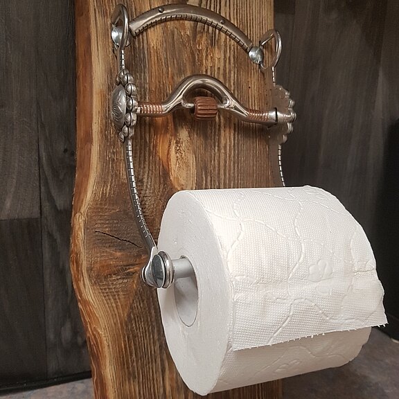 Klopapierhalter aus Kandare Klopapierhalter aus Kandare